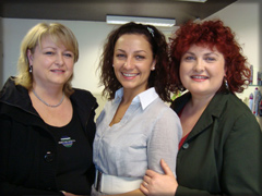 Gruppenfoto vom Personal und der Inhaberin des Friseursalons Andrea´s Haarecke